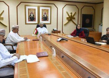 وزير التجارة والصناعة وترويج الاستثمار يلتقي بوزير الاستثمار السعودي
