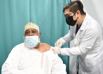 مراكز التحصين تشهد إقبالاً جيداً.. والمواطنون يشيدون بسهولة وسلاسة الإجراءات المُتّبعة لتلقي اللقاح 