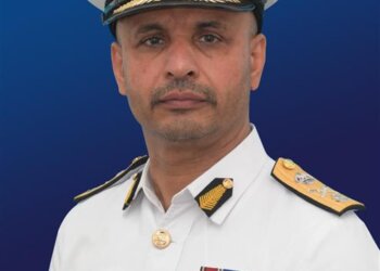 قائد البحرية السلطانية العمانية يتوجه إلى جمهورية كوريا الجنوبية