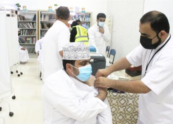 ستة مراكز لبرنامج تطعيم الجرعة الثانية للقاح أكسفورد أسترازينيكا بشمال الباطنة