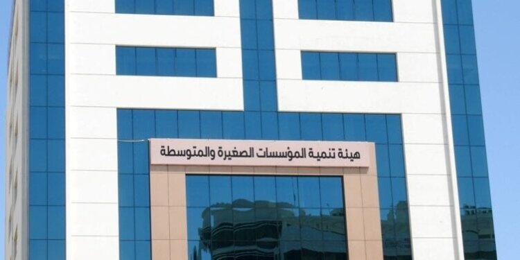 أكثر من 1800 مؤسسة عمانية صغيرة ومتوسطة حدّثت بياناتها