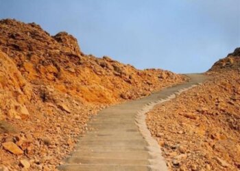 “جبل خونيه” الأفضل لرياضة الهاكينج