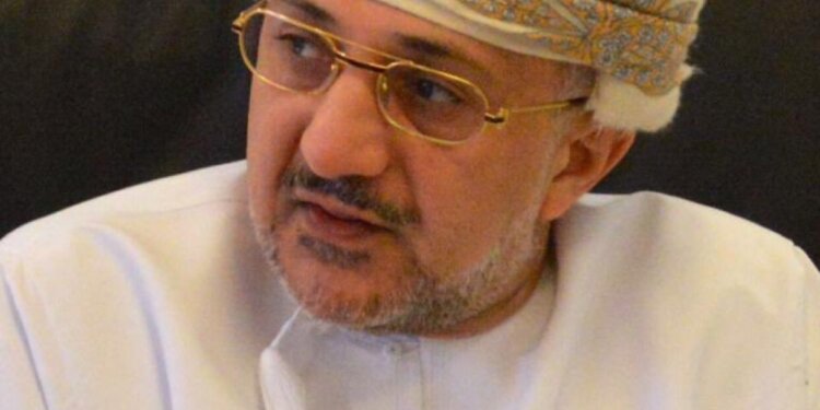 قرار وزاري بتشكيل لجنة تسيير خطة إدارة موقع واحة وقلعة بهلا