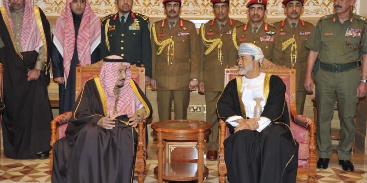 عمان والسعودية.. مرحلة جديدة من الشراكة الاقتصادية والتجارية والاستثمارية