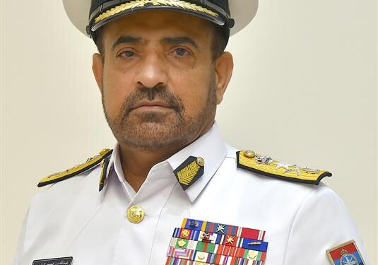 رئيس أركان قوات السلطان المسلحة يتوجه إلى المملكة المتحدة