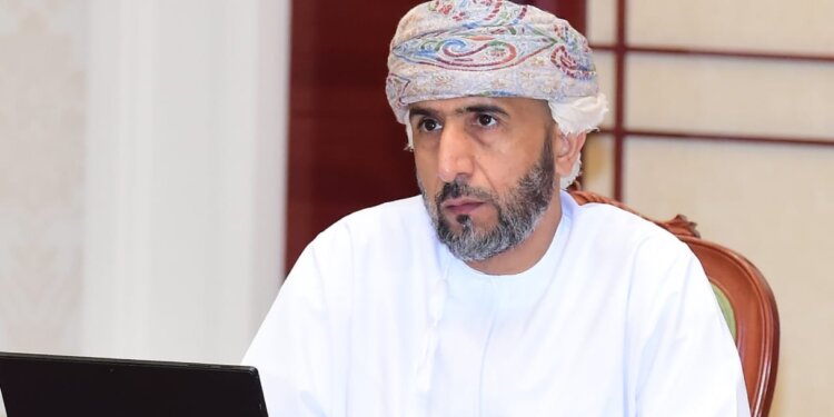 الأول من أكتوبر.. الحصول على الجرعتين إجباريًا