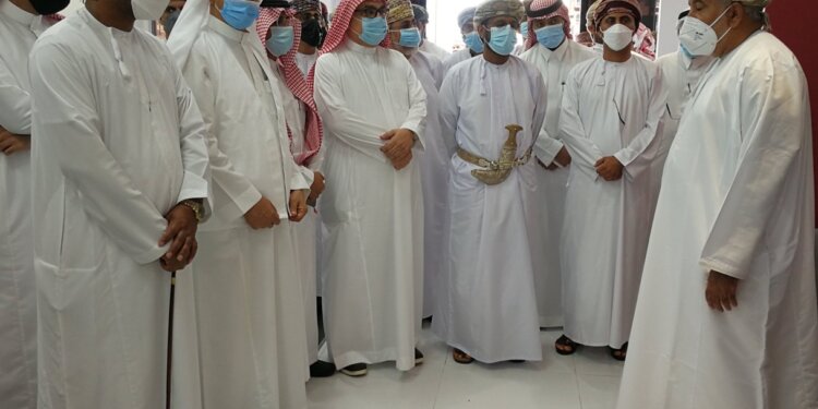 الوفد التجاري السعودي يطلعون على الفرص الاستثمارية في صحار