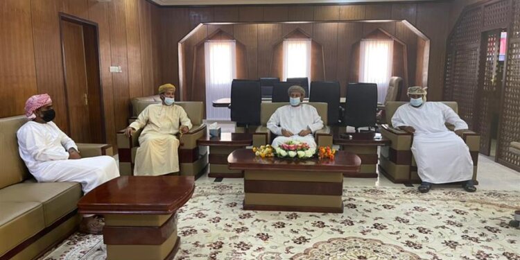 انطلاق سباق الهجن بولاية ثمريت