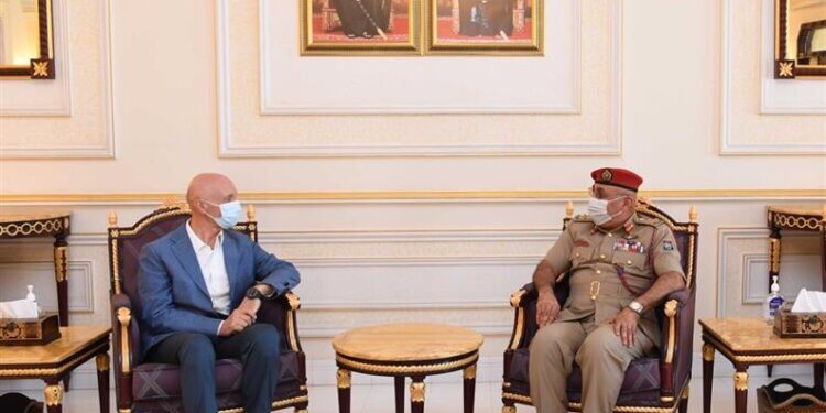 رئيس الأركان العامة للدفاع بجمهورية إيطاليا يُغادر البلاد