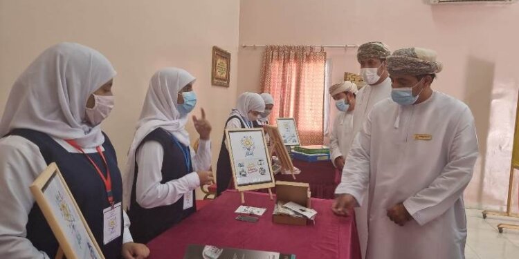 مدرسة صعراء تدشن مبادرة أ .. ب .. ابتكار
