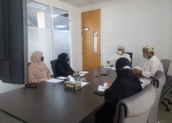 جلسة عمل مشتركة بين الجمعية العمانية للملكية الفكرية والمركز الوطني للإحصاء والمعلومات لتطبيق مسح قياس الوعي المجتمعي بالملكية الفكرية
