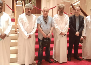 المستشار و الأمين العام للاتحاد الدولي للصحفيين يزوران دار الأوبرا السلطانية