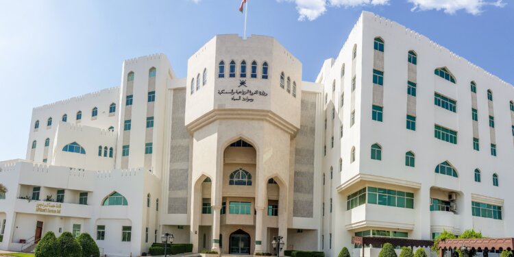 رفـع حظر استيراد الطيـور من إيران