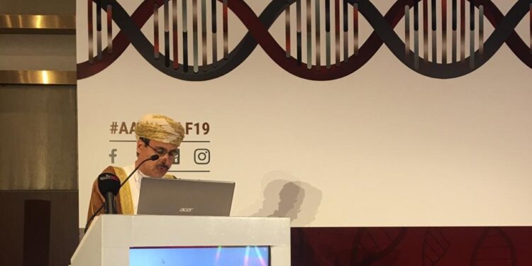 طبيب عُماني رئيسًا للجمعية الخليجية لأمراض الغدد الصماء والسكري