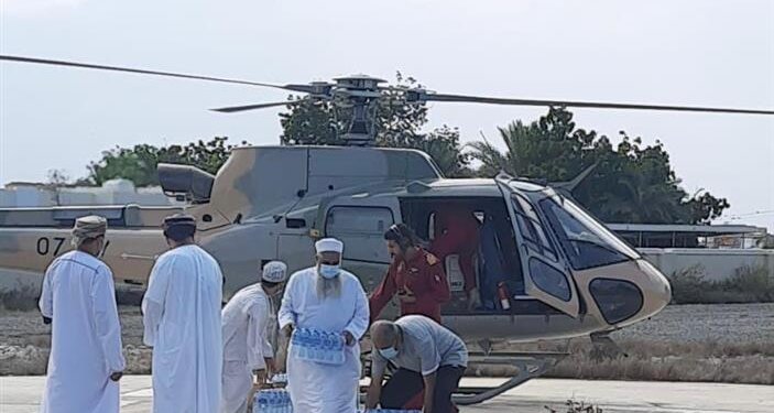 تنسيق مشترك بين الطيران السُّلطاني والحرس السُّلطاني العماني لعدد من الرحلات الجوية للمناطق المتضررة