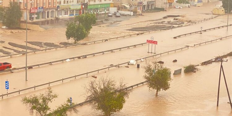 جهود لإعادة الخدمات الأساسية بولايتي الخابورة والسويق