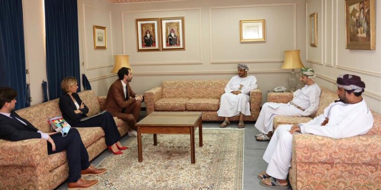 وكيل وزارة الخارجية للشؤون الدبلوماسية يستقبل نائب منطقة سين سان دونيس وعضو لجنة الدفاع الوطني والقوات المسلحة في الجمعية الوطنية الفرنسية