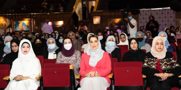 جامعة السلطان قابوس تحتفل بيوم المرأة العمانية