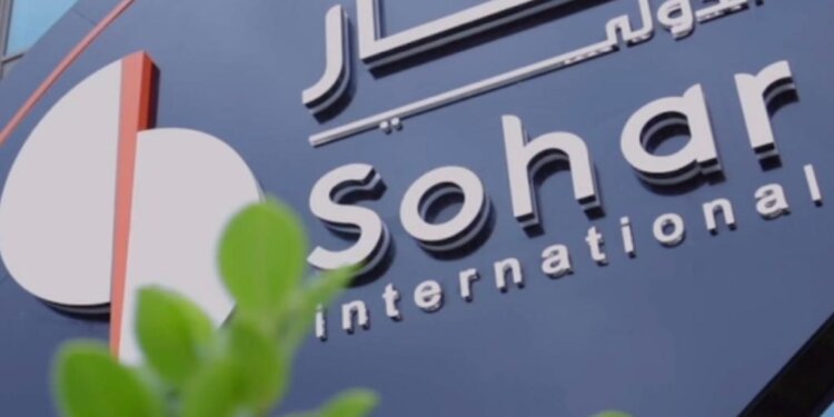 صحار الدولي يوقع مذكرة تفاهم مع فودافون عُمان