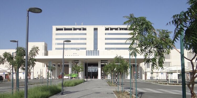 الأول من نوعه في السلطنة والشرق الأوسط .. تدشين جهاز حديث لأشعة الطب النووي التشخيصية