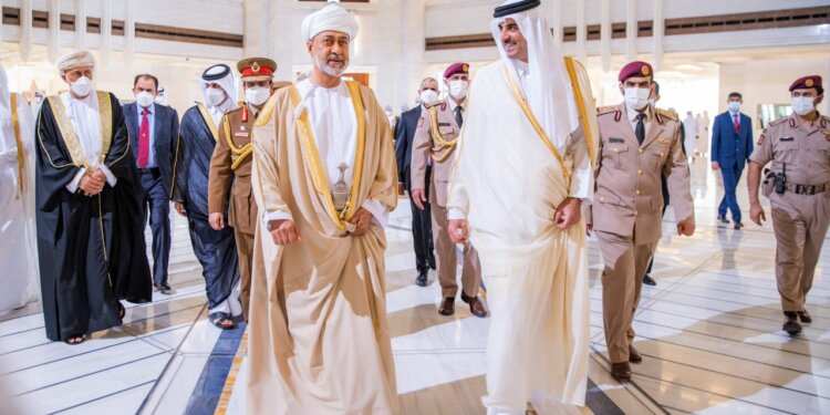 جلالة السلطان يزور أحد الملاعب التي ستستضيف بطولة كأس العالم