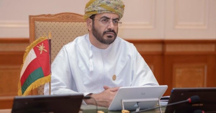 وزير الاقتصاد يؤكد أن الاقتصاد العماني متعافٍ