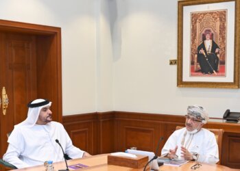 وزير التراث والسياحة يستعرض أبرز ملامح قطاعي التراث والسياحة في سلطنة عمان
