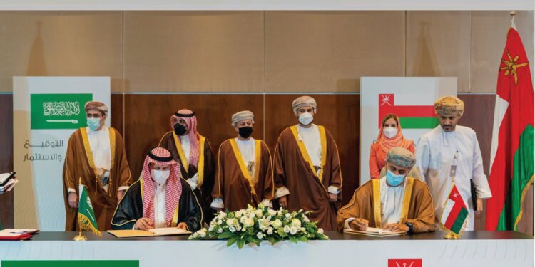 تزامناً مع زيارة ولي العهد السعودي.. أوكيو توقع مذكرة تفاهم مع شركة أكوا باور وشركة آير برودكتس