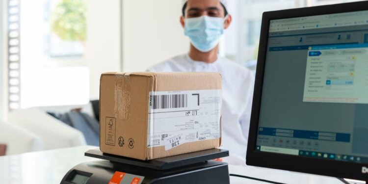 بريد عُمان وأسياد إكسبريس يُثري تجربة العملاء بخدمات مرنة وقيمة أكبر لأعمالهم  