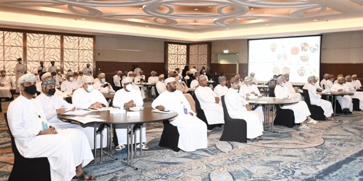 وزارة الثقافة والرياضة والشباب تنظّم حلقة عمل تحديث استراتيجية الرياضة العُمانية