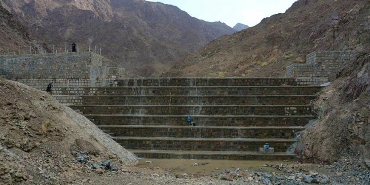 10 سدود مائية بشمال الباطنة تُسهم في التغذية الجوفية