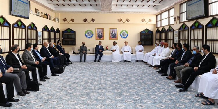 منتدى رجال الأعمال العُماني الإيراني يناقش الفرص والإمكانات وحوافز الاستثمار