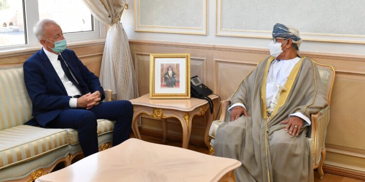 وزير الصحة يستقبل سفير جمهورية المجر