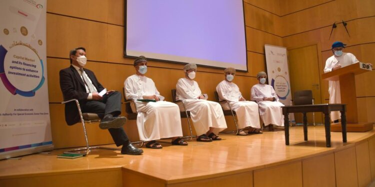 الهيئة العامة لسوق المال تستعرض الخيارات التمويلية للشركات القائمة في المنطقة الحرة بصحار