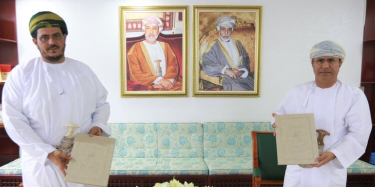 اتفاقية تمويل مشروع تطبيق تقنية “مزارع الخضر الذكية”
