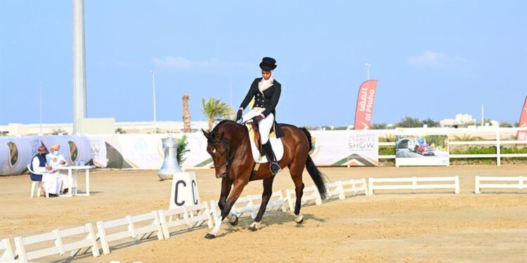 منافسة مثيرة شهدتها ثاني مسابقات أدب الخيل