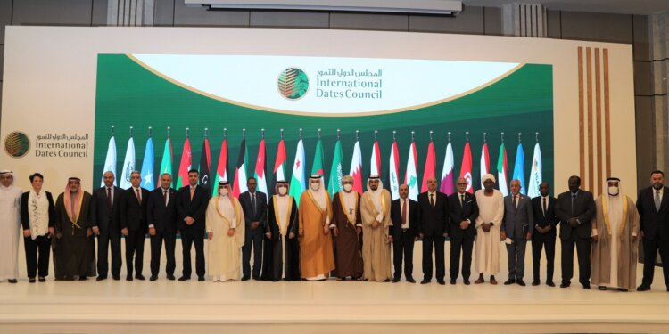 ‏سلطنة عُمان تشارك في الاجتماع التأسيسي للمجلس الدولي للتمور بالسعودية