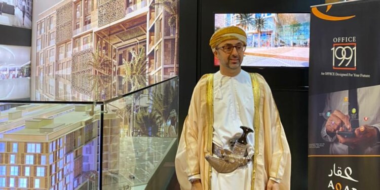 محمد الخنجي في حديثه للصحوة: الموقع المتميز وتوفر المواقف، وجودة المواد.. ما يهمنا هو إبقاء سمعة “عقار” في المقدمة قبل البدء
