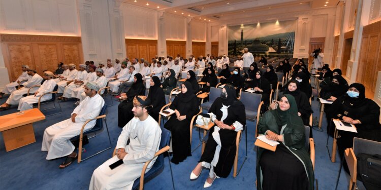  الصحة تنظم حلقة عمل عن “التوثيق السريري والترميز الطبي وأثره على إحصائيات ومؤشرات المراضة والوفيات”