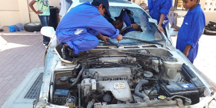 بمشاركة 209 طالبا وطالبة.. انطلاق البرنامج الصيفي بتعليمية مسقط