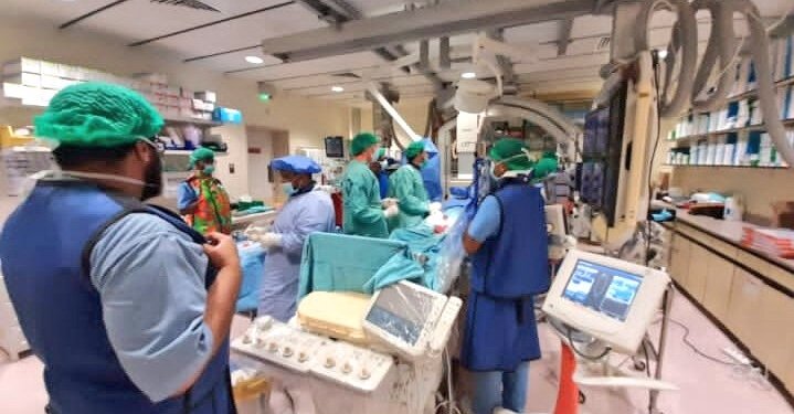 لأول مرة بمحافظة ظفار .. مركز طب وجراحة القلب بصلالة يُحقق إنجازًا طبيًا