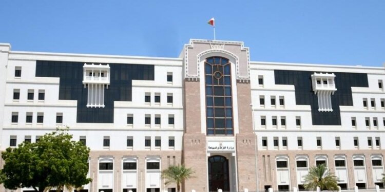“التراث والسياحة” تُصدر إشعارًا إلى كافة المنشآت الفندقية والسياحية