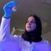 سمية السيابية تتأهل إلى المرحلة الهندسية في برنامج نجوم العلوم