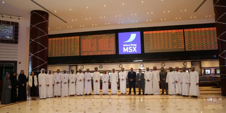 بورصة مسقط تستقبل وفدا من سوق أبوظبي للأوراق المالية وبورصة البحرين للتعرف على إطار عمل منصة “تبادل”