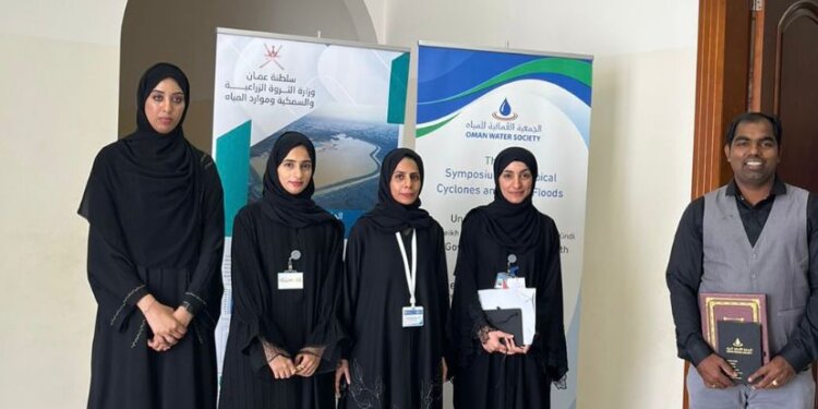 جامعة التقنية والعلوم التطبيقية بشناص تُشارك بثلاث أوراق بحثية في الندوة الخامسة للأعاصير