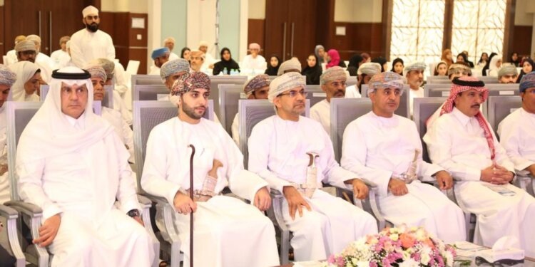 تمكن من حفظ أكثر من 11,000 وجبة خلال 7 أشهر.. تدشين بنك الطعام العُماني