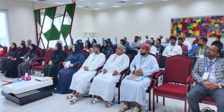 “تقنية صحار” تستضيف فعالية تشكيل شبكة الرياضيات النسائية في الشرق الأوسط وجنوب آسيا