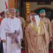 بالصور.. جلالة السلطان و ملك البحرين يستعرضان الروابط التاريخية والتعاون الأخوي