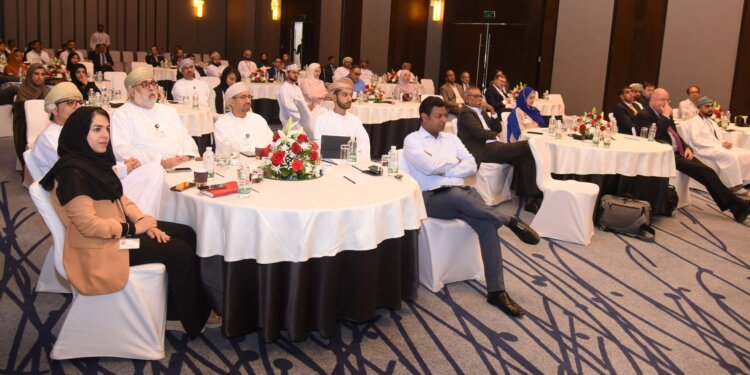 بنك مسقط ينظم ورشة عن سعر الفائدة المعروض بين البنوك لزبائنه من الشركات