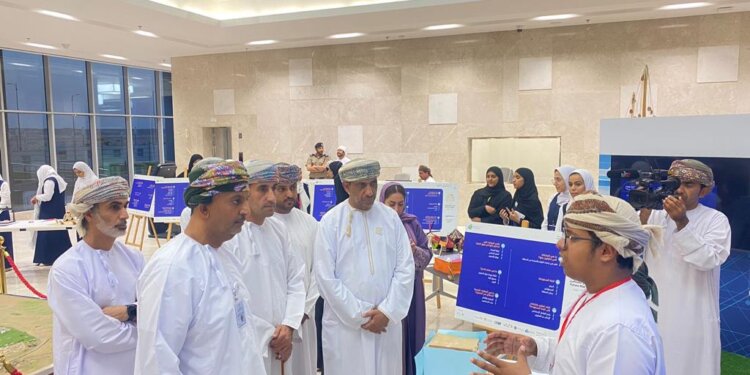 شارك فيه حوالي 300 طالب وطالبة.. خِتام النسخة الثانية لبرنامج صُناع المستقبل بالدقم
